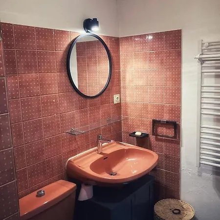 Calme- Cite De L'espace - Cote Pavee * Toulouse